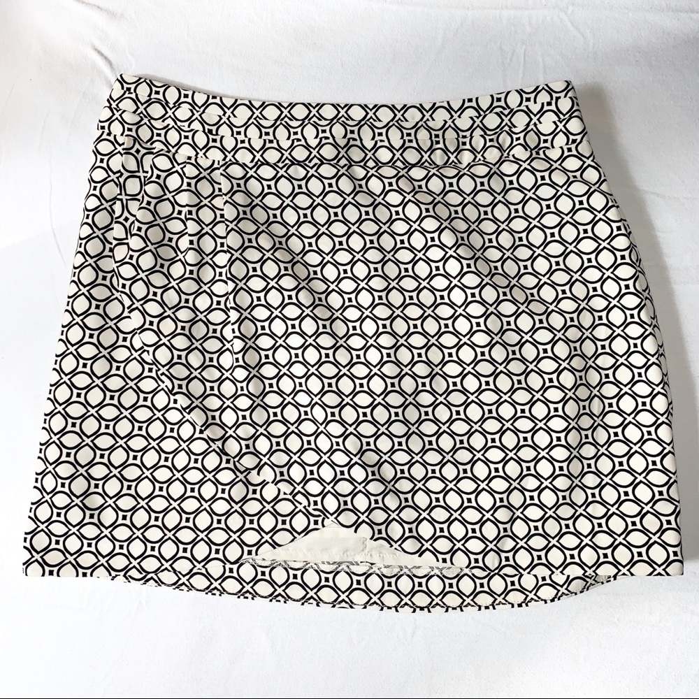 Banana republic skirt size 8 petite